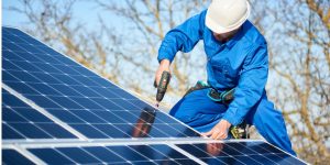 Installation Maintenance Panneaux Solaires Photovoltaïques à Boussenac